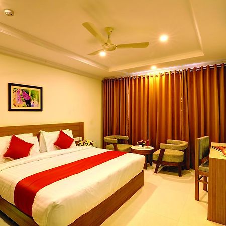 Hotel Floral Park 코타얌 외부 사진