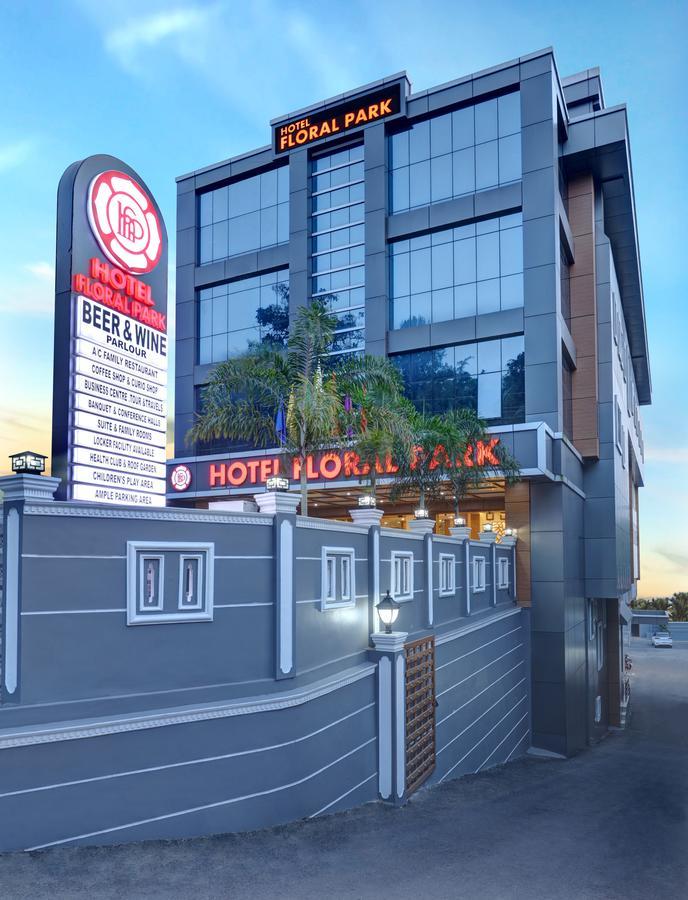 Hotel Floral Park 코타얌 외부 사진